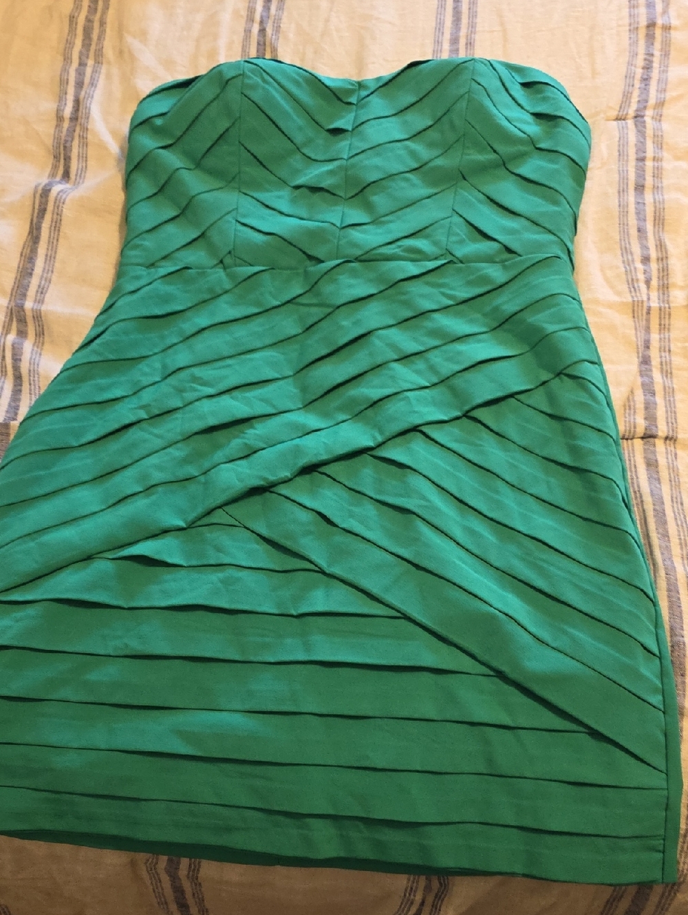 Gianni Bini Strapless Emerald Green Ruched Bodycon Dress